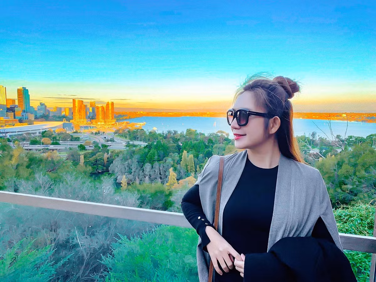 Bắt đầu kết hôn từ tháng 11/2010, đến nay cả hai đã có 4 nhóc tì đáng yêu.