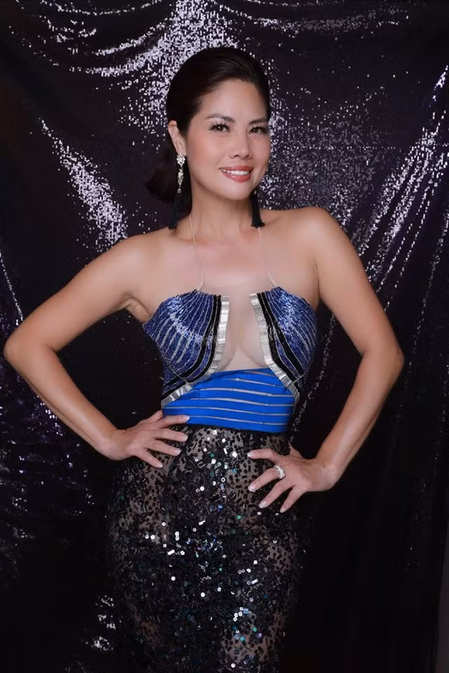 Hát solo 7 năm, ca sĩ cùng với Kỳ Phương và Thúy Uyên lập ra nhóm nhạc Techno.