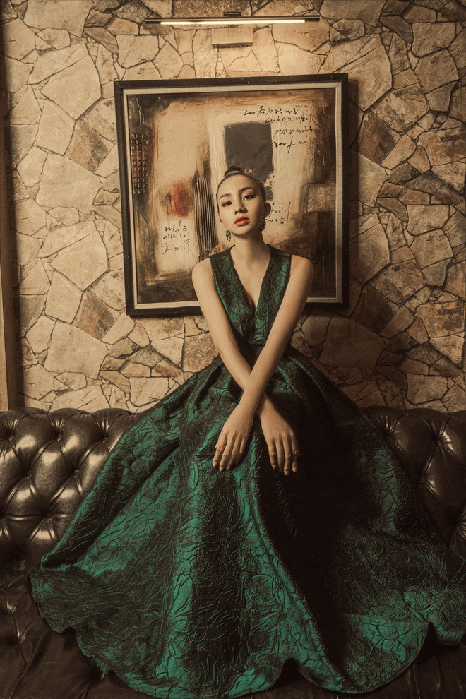 "Tôi nuôi dưỡng ước mơ thi hoa hậu từ năm lớp 8. Để chuẩn bị cho cuộc thi này, tôi đã tập cách đi đứng, ăn nói, tập gym chăm chỉ, ăn uống kiêng khem để có vóc dáng ổn. Sắp tới, tôi tăng cường luyện tập hơn nữa", cô nói.