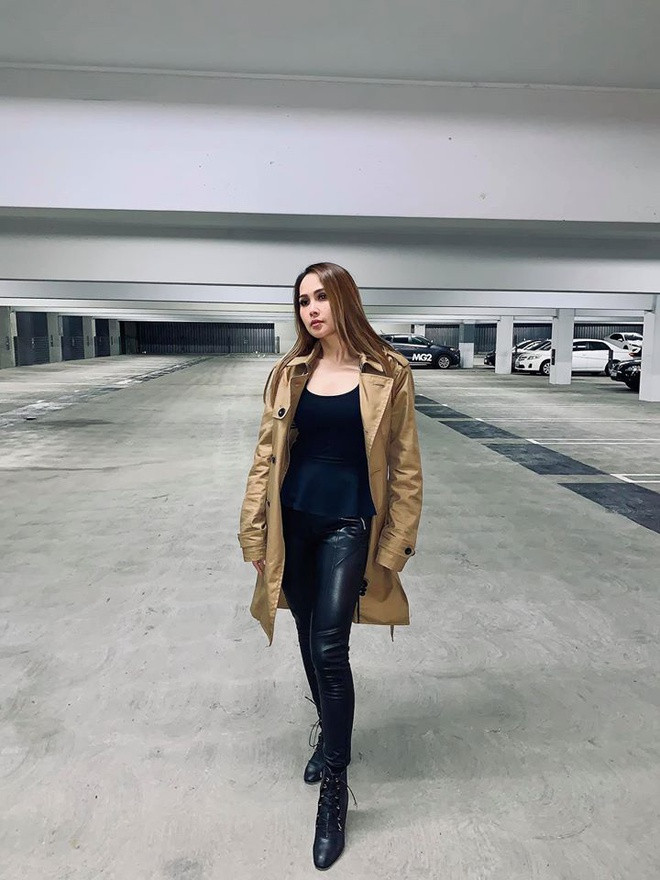 Trong thời gian ở Mỹ, diễn viên Minh Thư kể cô học thêm tiếng Anh, các khóa học về điện ảnh và đưa đón con gái đi học.