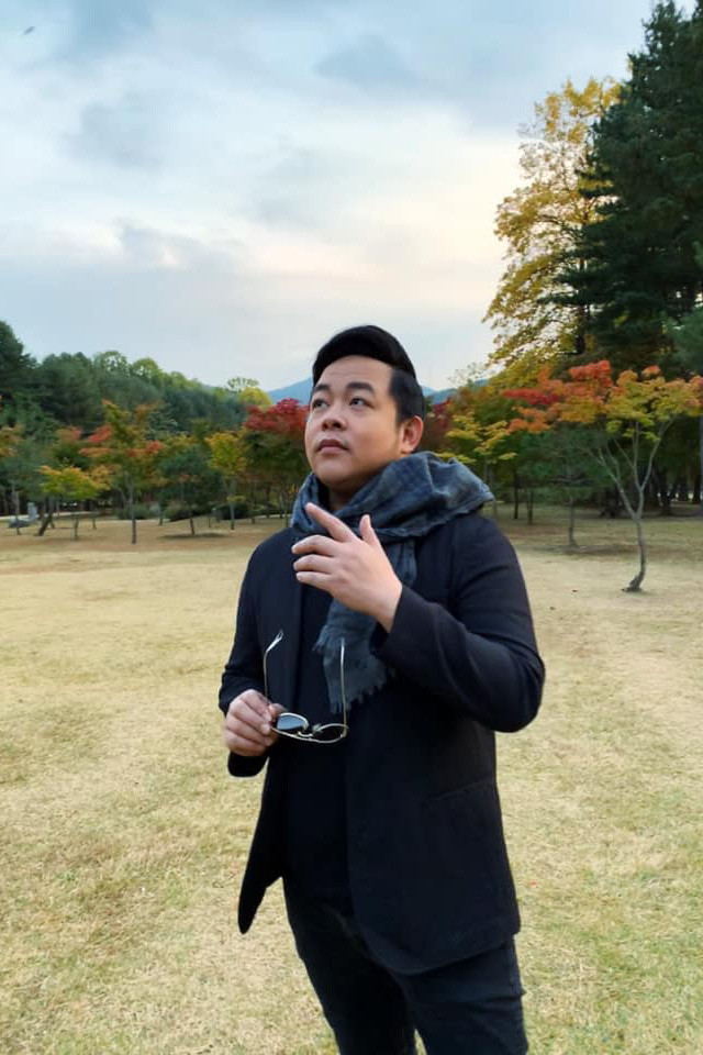 Sau mối tình này, Quang Lê cũng im hơi lặng tiếng về chuyện tình cảm và vướng phải tin đồn về giới tính.