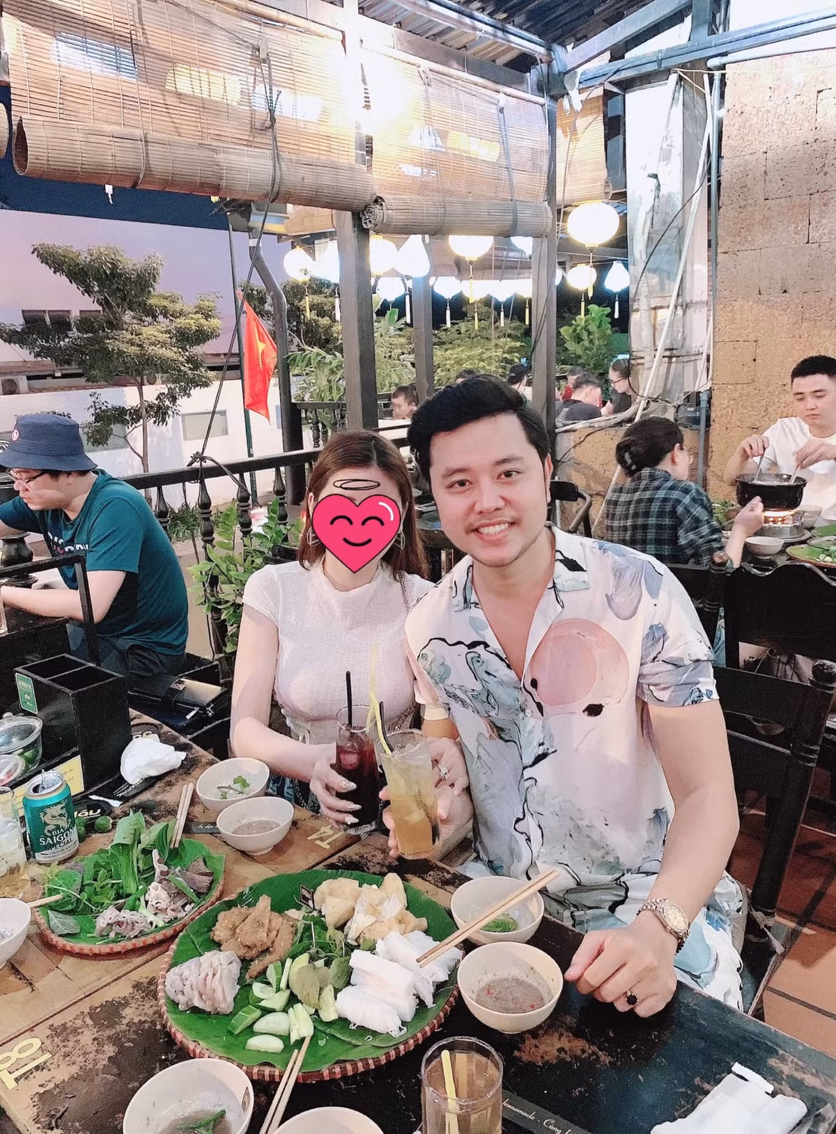 Vu Hoang Viet co ban gai moi, 