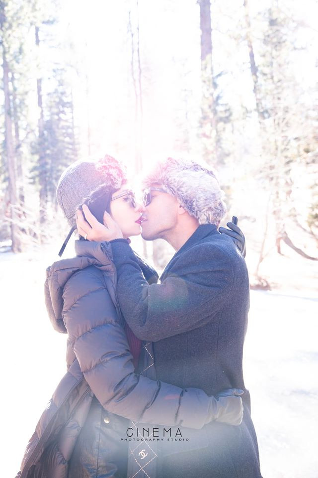 Hình ảnh vợ chồng Xuân Lan khi tham quan khu vực Big Bear Lake, thuộc bang California, Mỹ.