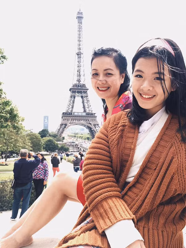 Hồng Khanh cũng sử dụng thường xuyên mạng xã hội.