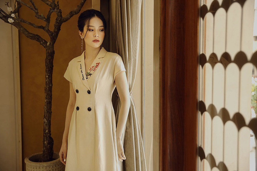 Người đẹp 9X nói đó là hậu quả của quãng thời gian cô bị ám ảnh bụng nhỏ, eo thon và áp dụng chế độ ăn uống, tập luyện thiếu khoa học.