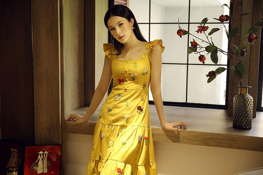 Diễn viên Hạ Vi nói thêm, nếu có duyên, cô muốn phát triển thành nghệ sĩ đa năng thêm hai lĩnh vực MC và ca hát.