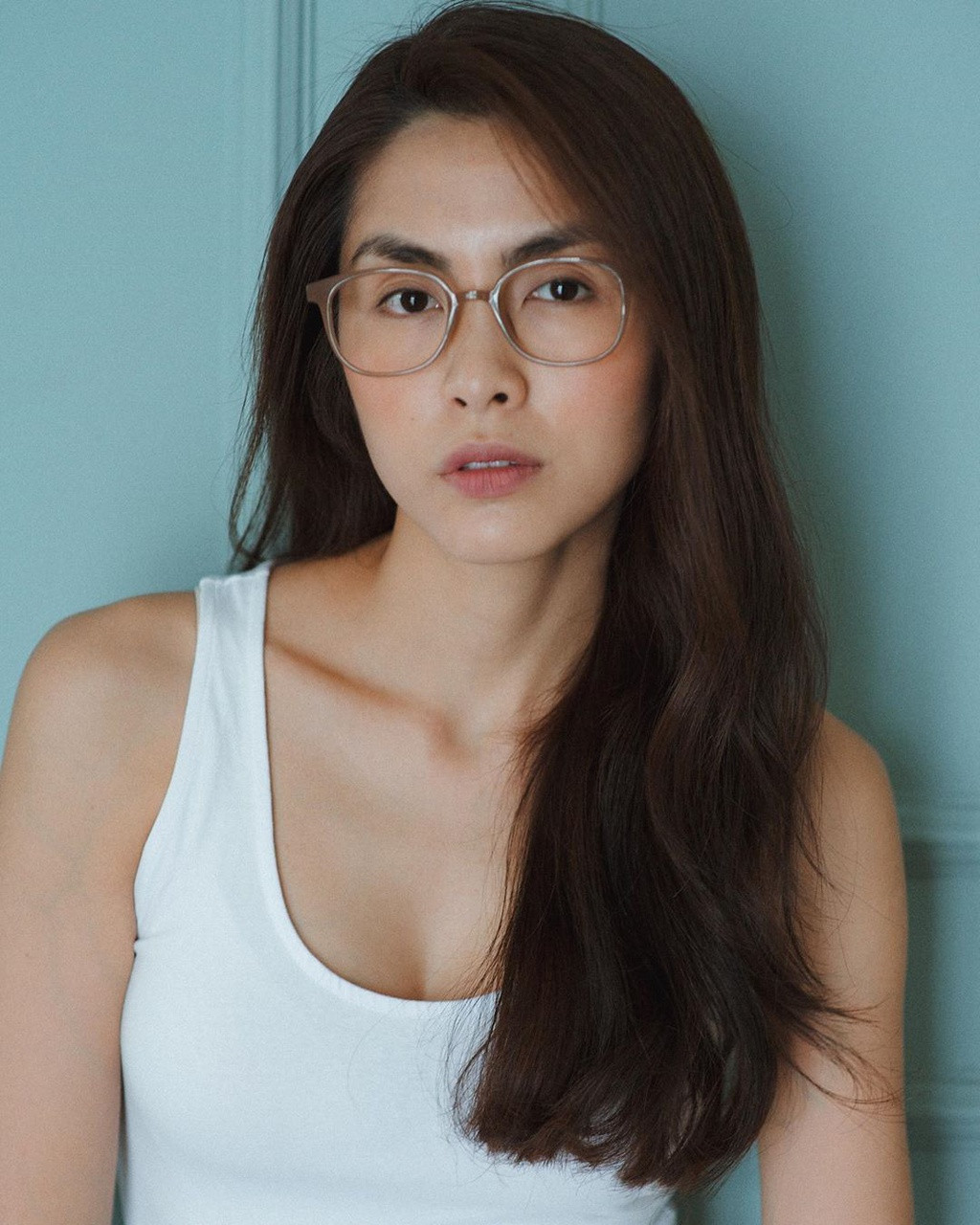 Tang Thanh Ha va loat my nhan goi cam muot mat khi tang can