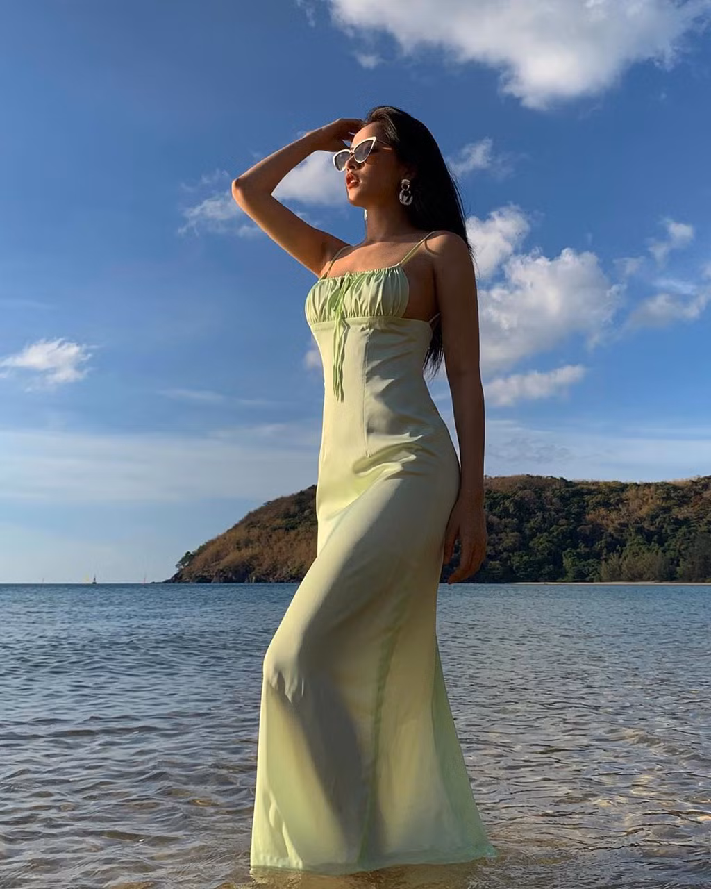 “Cân nặng bao nhiêu không quan trọng, quan trọng là cảm thấy khỏe và nhìn thấy đẹp là được”, Chi Pu chia sẻ thêm.