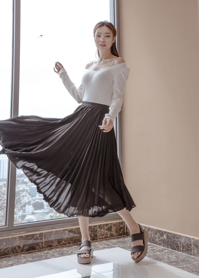 Từ khi chia tay Minh Luân, Lan Ngọc chưa công khai bất kỳ mối quan hệ tình cảm nào.