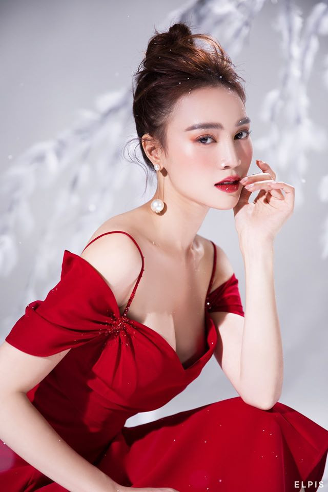 Không chỉ ghi dấu ấn trên màn ảnh, Lan Ngọc còn đổ bộ nhiều gameshow truyền hình: Nhanh như chớp, Quý ông đại chiến, Người bí ẩn...