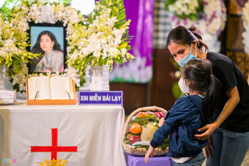 Xot xa le tang khong tieng ken trong cua Mai Phuong-Hinh-5