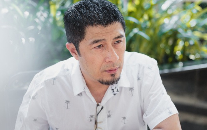 Charlie Nguyễn: Đạo diễn Charlie Nguyễn (tên thật là Nguyễn Chánh Trực), là cháu họ của NSƯT Chánh Tín. Anh là một trong những người cháu của nghệ sĩ Chánh Tín đi theo và thành công trong lĩnh vực điện ảnh. Cho nên tình cảm giữa hai người không chỉ là họ hàng mà còn là đồng nghiệp. Charlie Nguyễn vừa là đạo diễn phim, đạo diễn sân khấu. Anh kiêm cả vai trò biên kịch, nhà sản xuất phim. Năm 1992, anh thành lập Cinema Pictures. Sau đổi thành Hãng phim Chánh Phương (Chánh Phương Films). Charlie Nguyễn đã thổi luồn gió mới vào điện ảnh Việt bằng loạt tác phẩm điện ảnh nổi tiếng như Dòng máu anh hùng, Để mai tính, Tèo Em, Em chưa 18, Hồn papa da con gái…