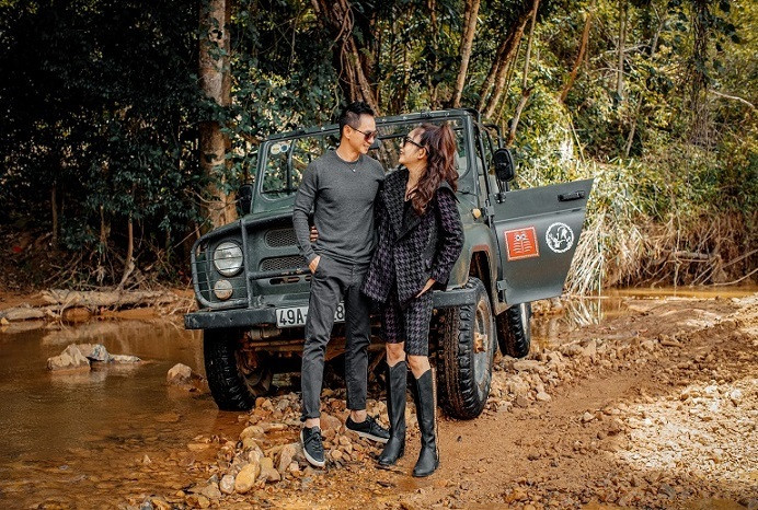 Lý Hải - Minh Hà đều yêu thích thiên nhiên nên chọn khung cảnh Cao Nguyên làm bối cảnh chính cho buổi chụp. Cả 2 dự định tổ chức kỷ niệm ngày đặc biệt vào tháng 11 tới.