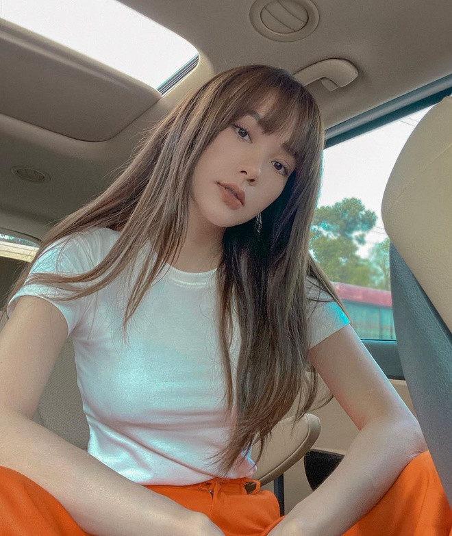 Nữ ca sĩ từng chia sẻ không bận tâm cô mặc theo phong cách gì mà quan trọng là chính mình.