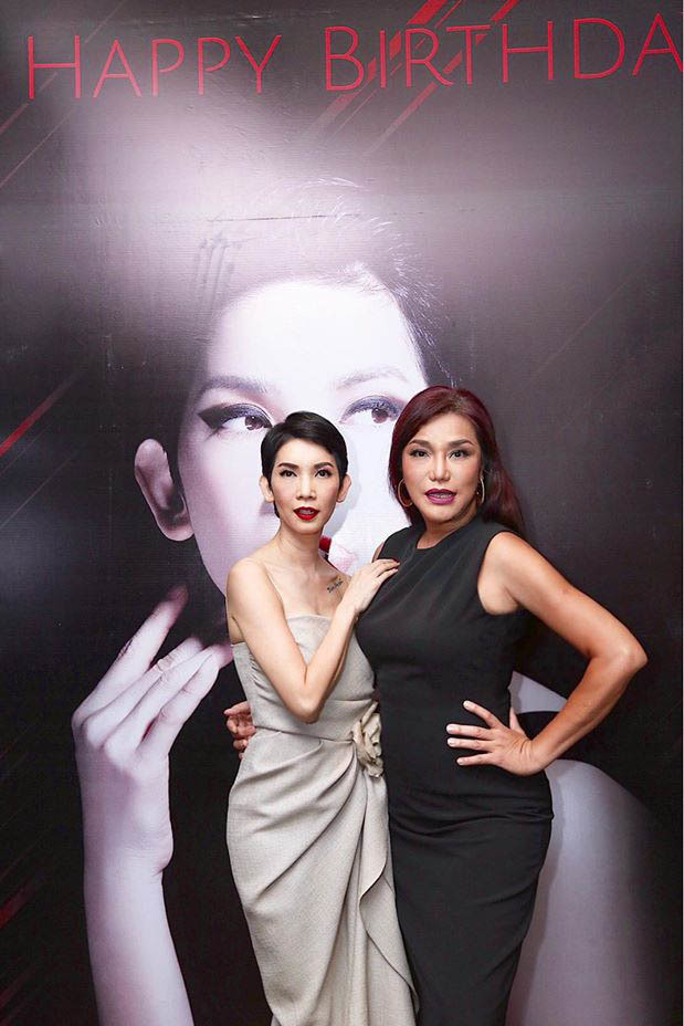 Cindy Thái Tài đăng bức ảnh chúc mừng sinh nhật cô học trò Xuân Lan: "Chúc bé Xuân Lan thêm tuổi mới với nhìu sức khoẻ, vui vẻ và luôn mạnh mẽ để gặt hái nhiều thành công mới nhé".