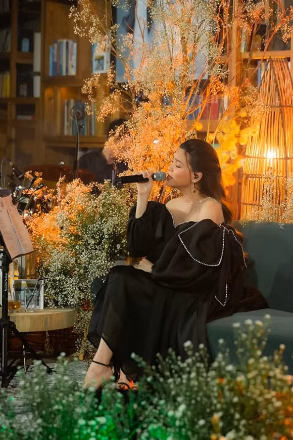 Ho Ngoc Ha tiet lo cach hoa thu thanh ban voi nguoi tinh cu