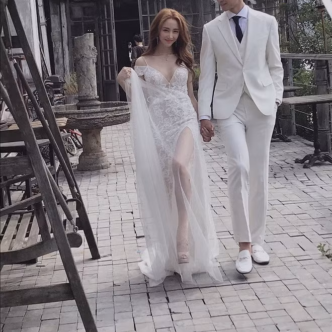 Ca si Sunday hoan cuoi vi dich Covid-19 bung phat o Han