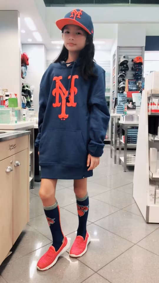 Cựu người mẫu Trương Ngọc Ánh từng tự hào khoe con gái có thể nói tốt 3 ngoại ngữ, nhưng giỏi nhất là tiếng Anh. Theo dự kiến, Bảo Tiên sẽ đi du học khi đủ 16 tuổi.