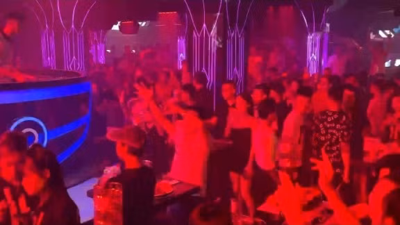 Hiện, Giám đốc Công an thành phố Hải Phòng đang chỉ đạo các lực lượng xác minh, làm rõ để xử lý theo quy định của pháp luật. >>> Mời độc giả xem thêm video Bạc Liêu: Thuê xe ô tô luồng xanh để chở ma túy đi bán: