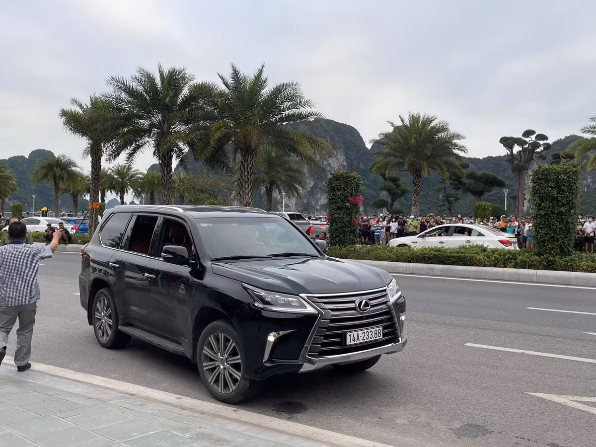 Can canh kham xet nha rieng nguyen Chu tich UBND TP Ha Long-Hinh-5