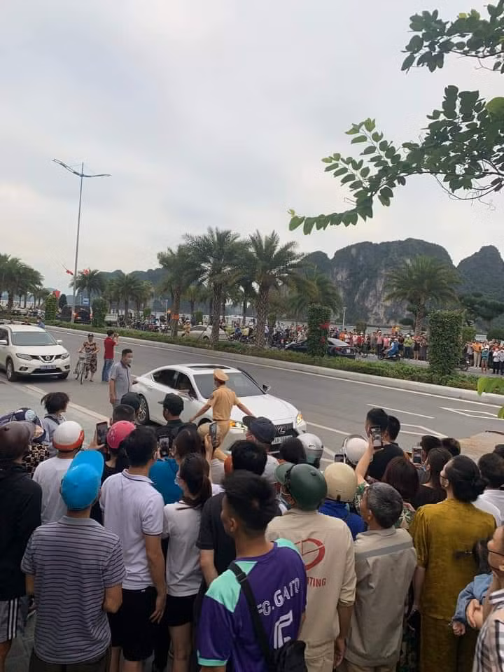 Can canh kham xet nha rieng nguyen Chu tich UBND TP Ha Long-Hinh-7