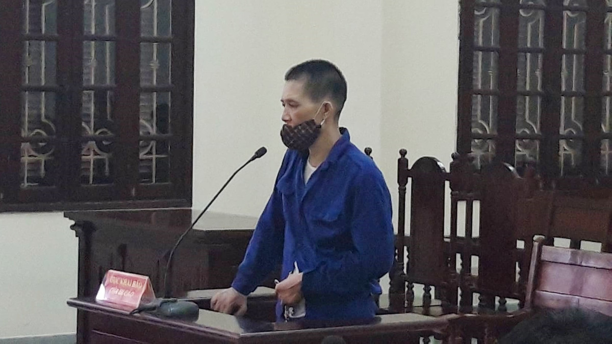 Cha hiep dam con gai nhieu lan roi bo tron sang Trung Quoc