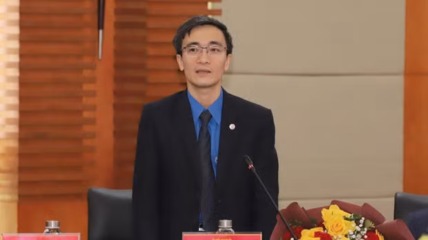 Vi sao nguyen Bi thu Thanh doan Hai Phong bi ky luat canh cao?