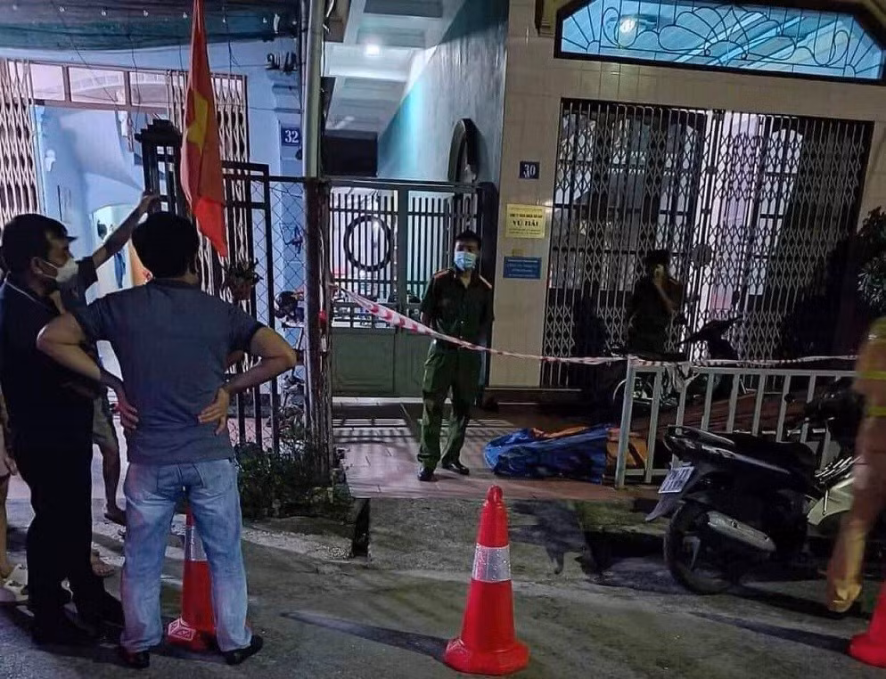 Hai Phong: Dam tu vong hang xom nghi vi 20cm dat