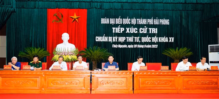 Chu tich Quoc hoi: Can cong khai, minh bach trong quan ly gia thuoc