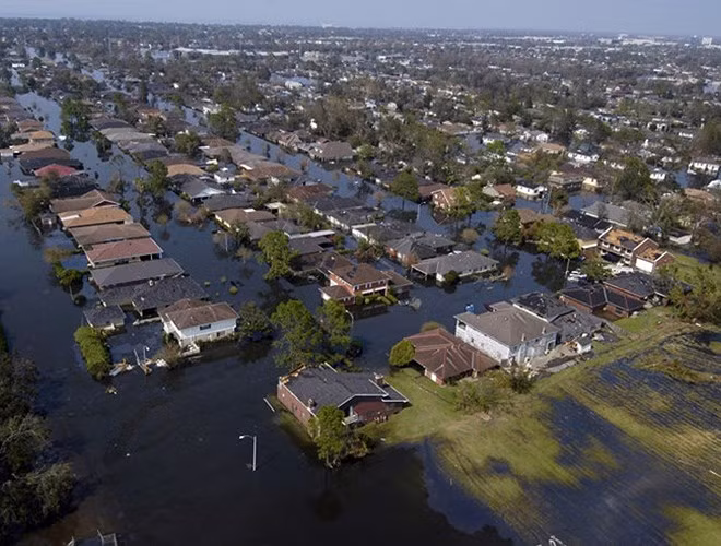 Tháng 8/2005, cơn bão Katrina xảy ra tại Mỹ đã khiến 1.833 người thiệt mạng, thiệt hại kinh tế ước đạt 108 tỷ USD