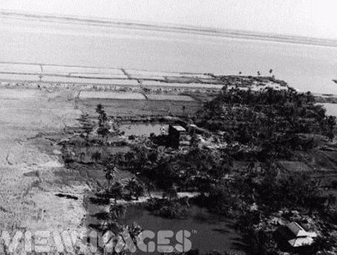 Xoáy lốc Bhola năm 1970 ở Bangladesh và Tây Bengal, Ấn Độ: là một trong những trận xoáy lốc nguy hiểm nhất thế giới, khiến số người chết dao động từ 500.000 - 1.000.000 người.