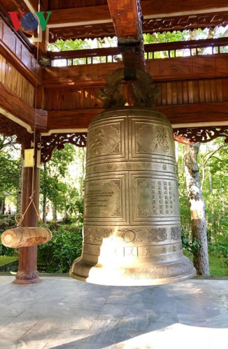 Chính điện chùa Từ Hiếu, ngôi chùa nhuốm màu hoang sơ huyền bí giữa đạo và đời.