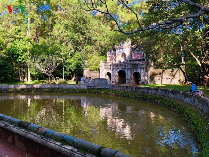 Cổng Tam Quan chùa Từ Hiếu.