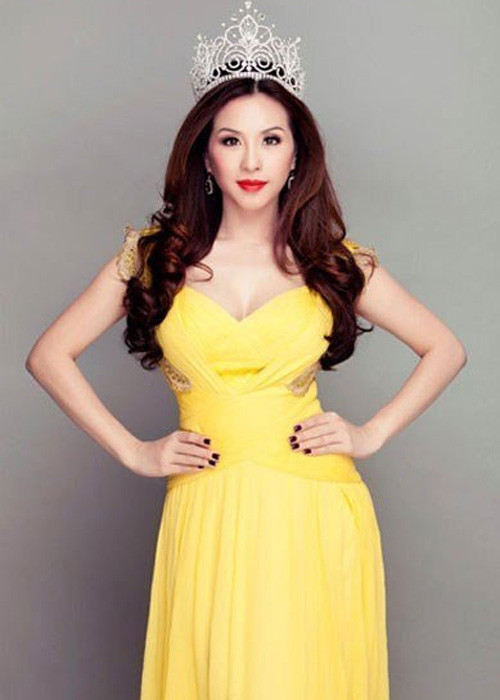 Cac nguoi dep la Giam doc hoa hau lam nhiem vu gi-Hinh-3