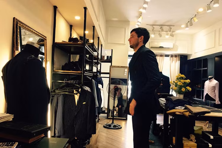 Sau hai năm hẹn hò, Olly và Hà Anh đi đến quyết định làm đám cưới vào vào ngày 30/7. 