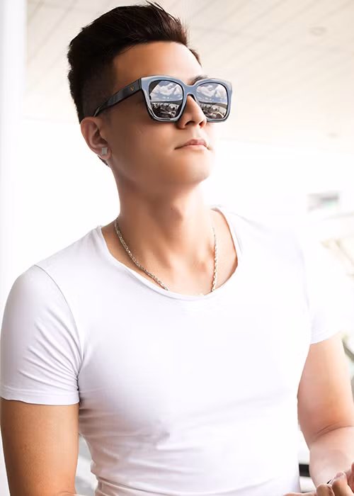 Trước chương trình The Face, Vĩnh Thụy gây chú ý khi tham gia diễn xuất trong bộ phim điện ảnh “Truy sát”.