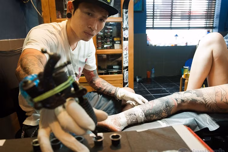 Tan muc than hinh kieu nu nhieu hinh xam nhat nhi Viet Nam-Hinh-2