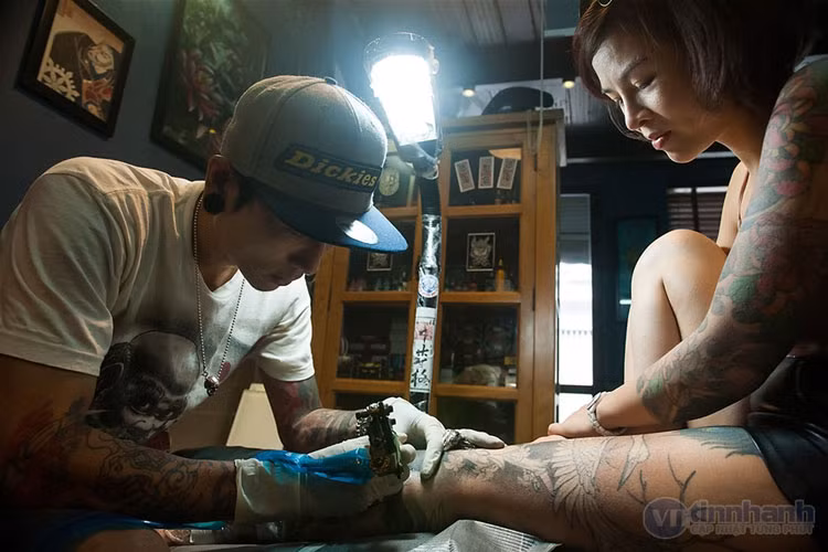 Tan muc than hinh kieu nu nhieu hinh xam nhat nhi Viet Nam-Hinh-4