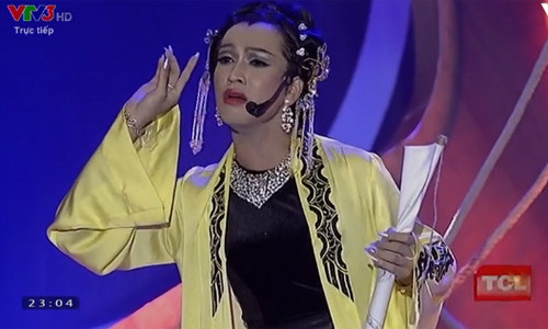 Bach Cong Khanh bat ngo tro thanh quan quan GMTQ