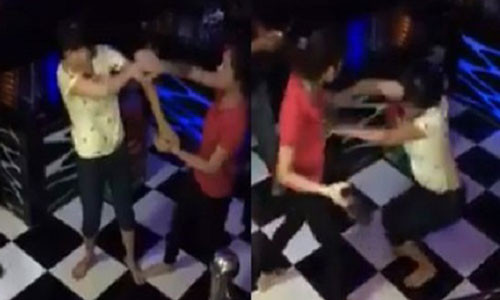 Phat hoang man danh ghen tap the trong quan karaoke-Hinh-2