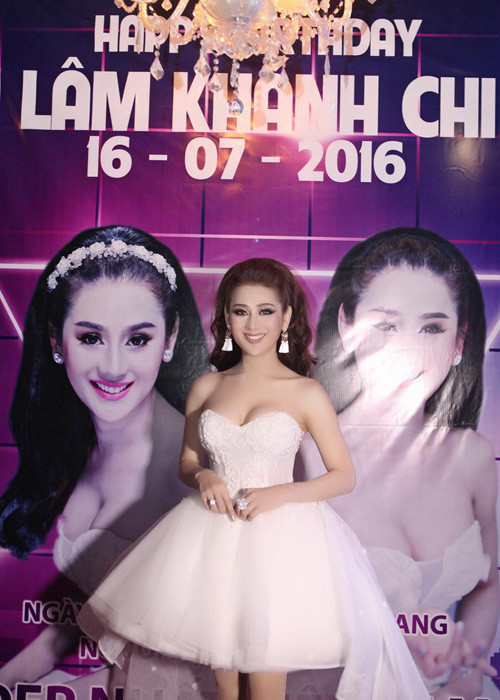 Lam Chi Khanh vui ve don sinh nhat sau lum xum-Hinh-2