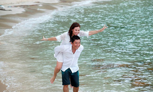 Kinh Quoc len tieng ve chuyen cuoi dai gia lon tuoi-Hinh-2