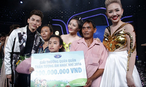 Toc Tien Van Mai Huong benh vuc quan quan Ho Van Cuong
