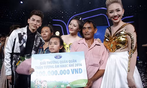 Toc Tien Van Mai Huong benh vuc quan quan Ho Van Cuong
