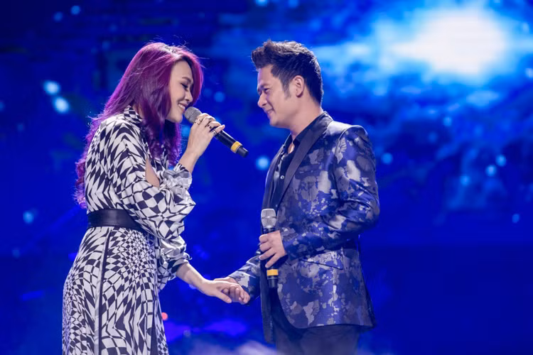 My Tam khoc nuc no trong liveshow Hay ve voi nhau-Hinh-9