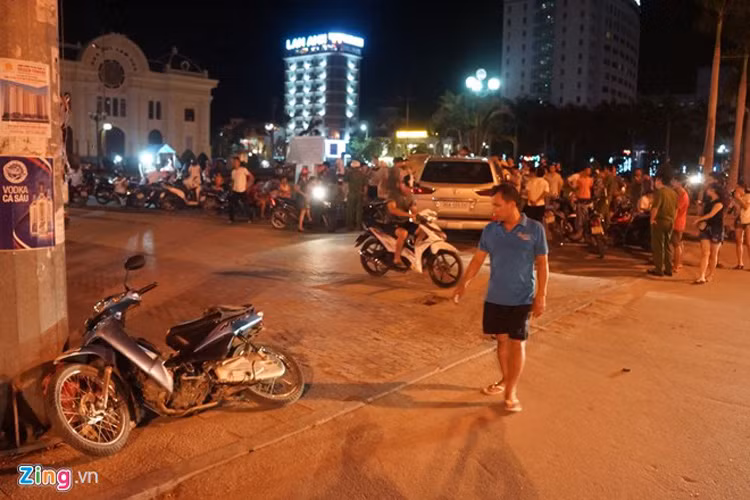 Khoảng 22h30 ngày 3/7, một vụ tai nạn nghiêm trọng xảy ra trên đoạn đường Phan Chu Trinh, ngay trước quảng trường Lam Sơn (TP Thanh Hóa, tỉnh Thanh Hóa).