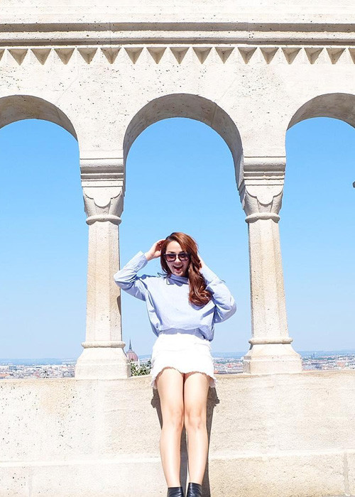 Hiện tại, Minh Hằng đã trở về Việt Nam. Cô đang có mặt ở Hà Nội để tham gia các sự kiện trước khi bay vào TP HCM trong ngày 17/7.