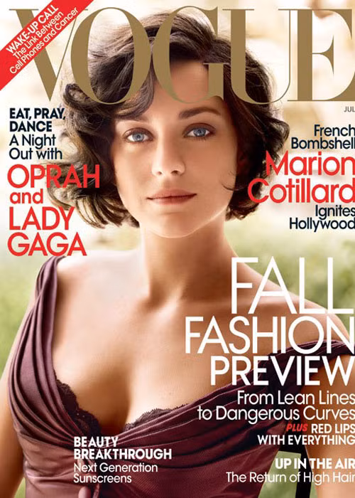 Chỉ đến khi đóng vai danh ca Edith Piaf trong bộ phim “La Vie en Rose” năm 2007, sự nghiệp diễn xuất của Marion Cotillard mới thực sự có bước ngoặt lớn. (Ảnh: Hollywoodlife) 