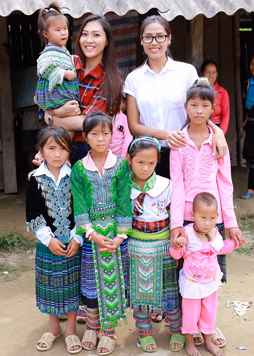 Dự án xây dựng trường mầm non và thêm công trình nước sạch, nhà vệ sinh cũng được chọn là dự án quay clip nhân ái gửi tới Miss World 2016 của Hoa khôi Áo dài Việt Nam 2016. 