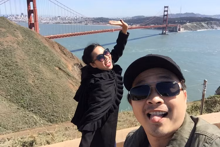 Cặp đôi còn cùng đứng chung sân khấu kịch Phú Nhuận và sau đó đều đầu quân cho sân khấu Idecaf.